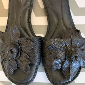 Born black leather sandals size 9